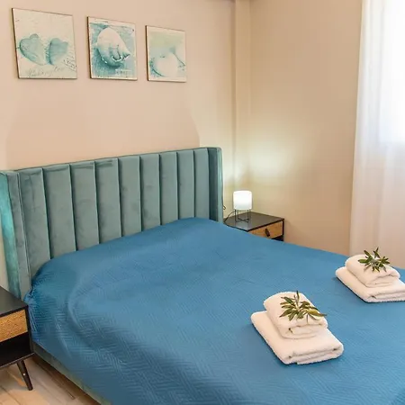 Apartament Lydia's *