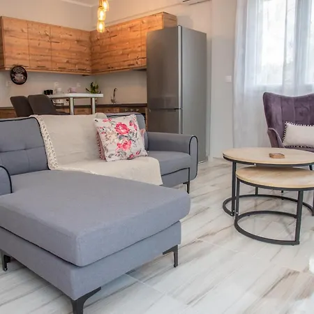 Apartament Lydia's Mármaron