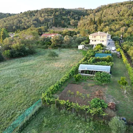 Lydia's 公寓 Mármaron